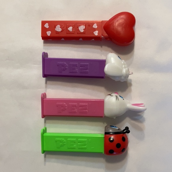 Assorted Vintage Pez Dispensers - Picture 7 of 7